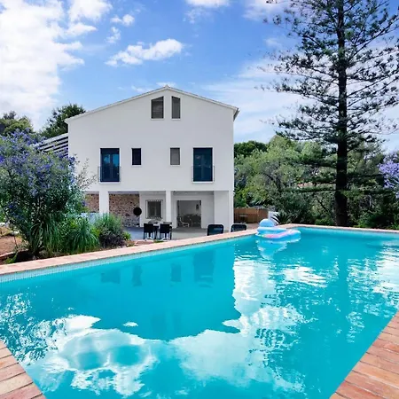 Villa Araucaria