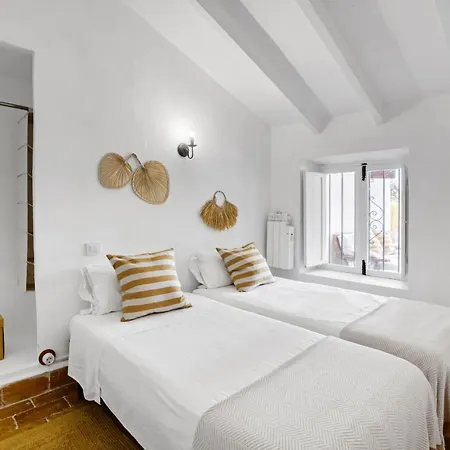 Araucaria Villa *